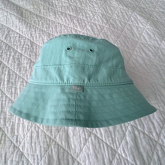 Beautiful mint color TNA bucket hat - Picture 3 of 5